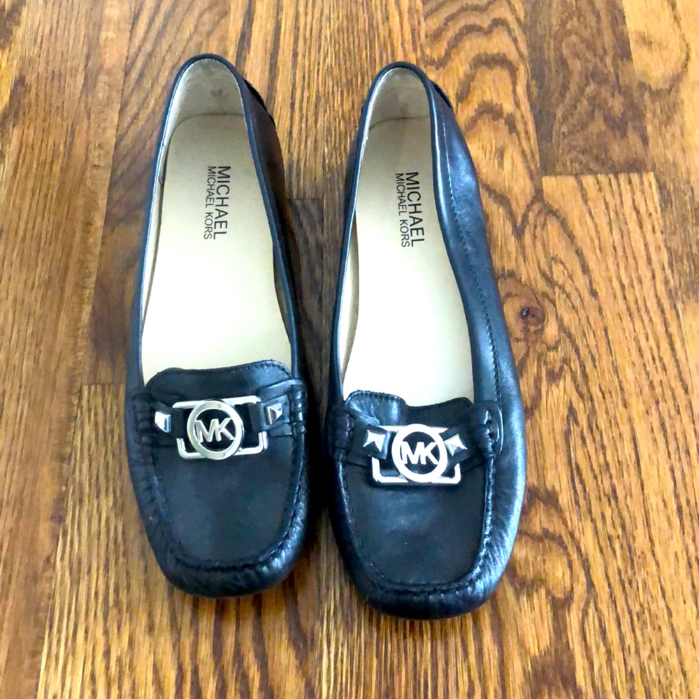 Michael By Michael Kors black loafers in size 7M